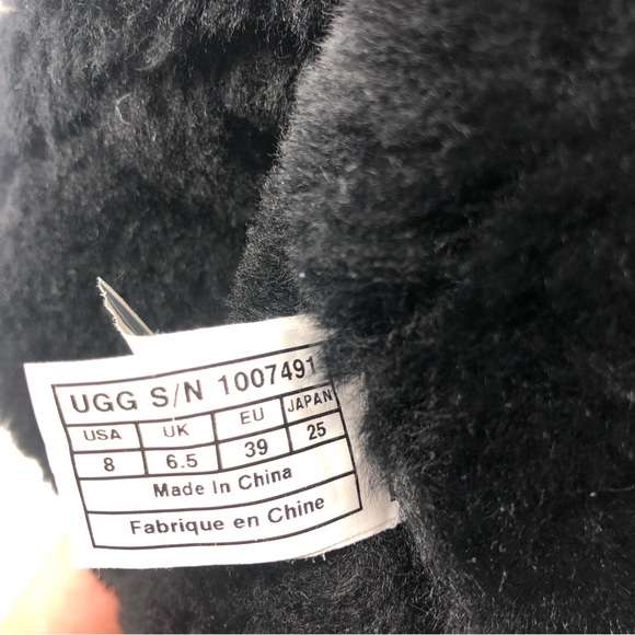 Ugg Classic Mid Calf Black Boots - Picture 12 of 14